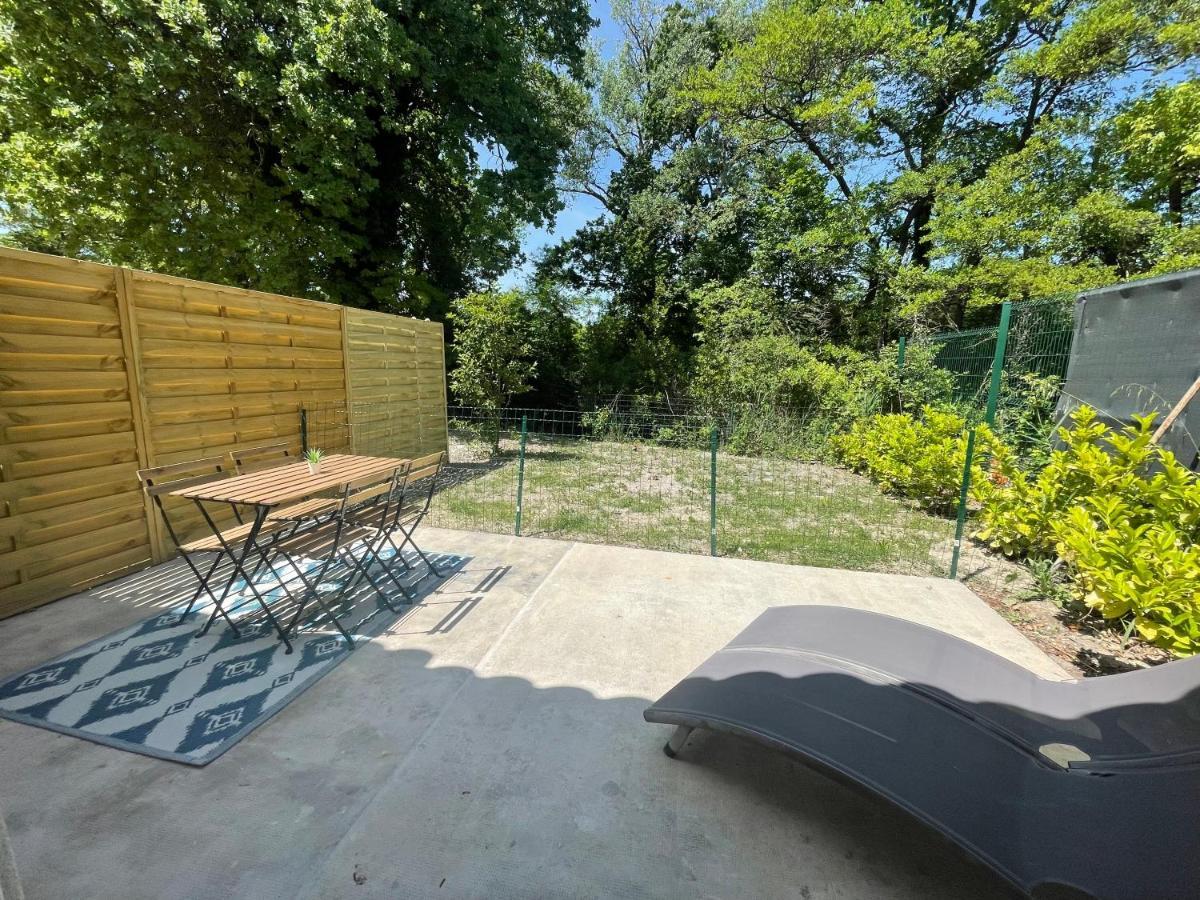 Appartement Avec Terrasse Vue Sorgue Le Thor Exterior photo